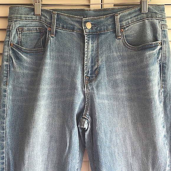 Blue Jeans Curvy Mid Rise - Picture 1 of 9